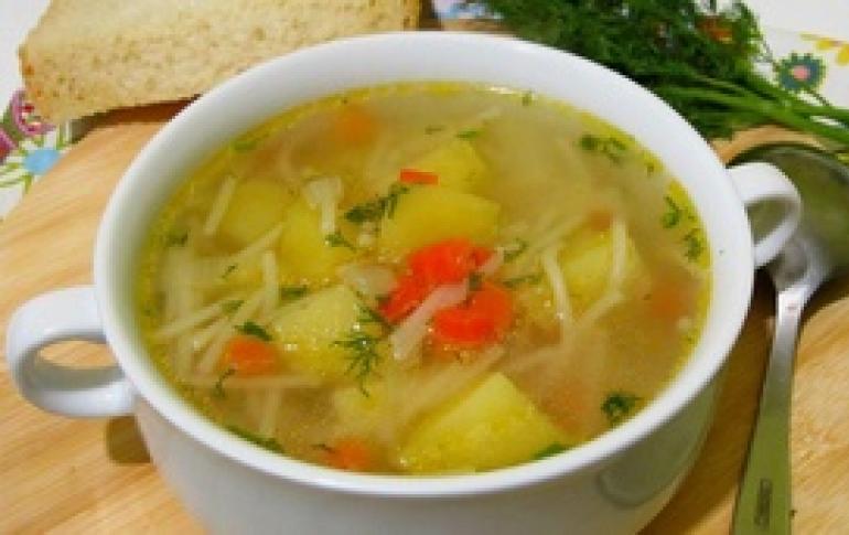 Нежный суп из свинины с лапшой Как сварить вермишелевый суп с мясом
