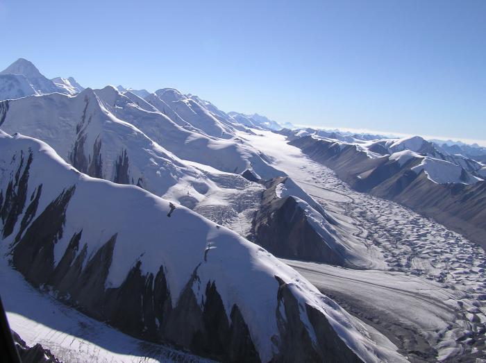 Faits intéressants: Les majestueuses montagnes du Kirghizistan