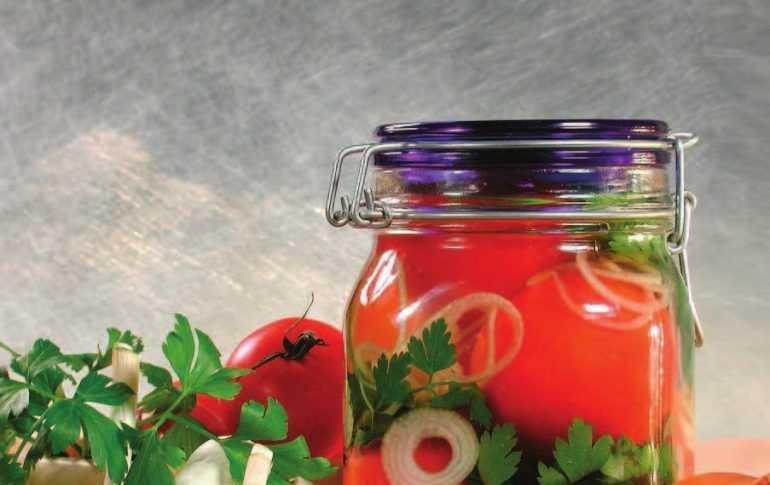 Cómo cocinar deliciosos tomates en gelatina para el invierno.