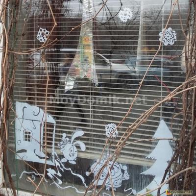 Comment décorer les fenêtres pour le Nouvel An Comment utiliser des pochoirs pour les fenêtres