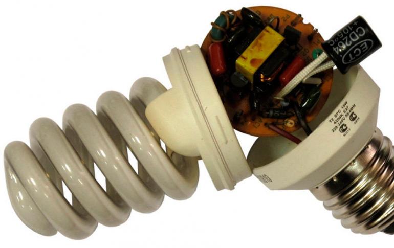 Причины мигания энергосберегающих ламп при выключенном свете